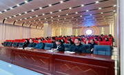 乐玩app入口站官网　工作简报—深耕班会“小课堂” 做好育人“大文章”